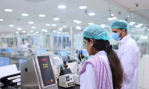 Pakistan hospital Lab NOL